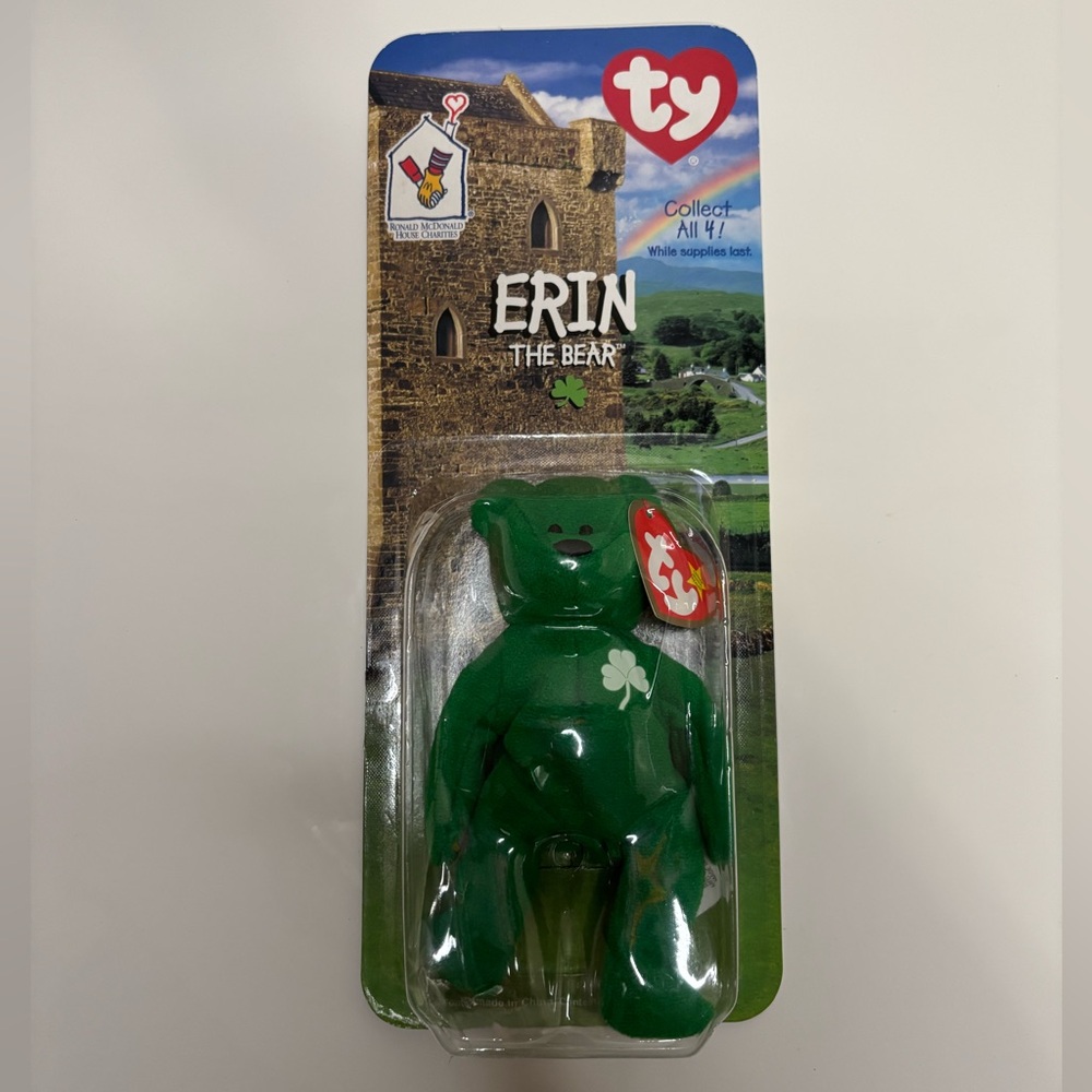 TY Teenie Beanies Erin the Bear Green Shamrock Plush 1999 McDonald's *misprint*